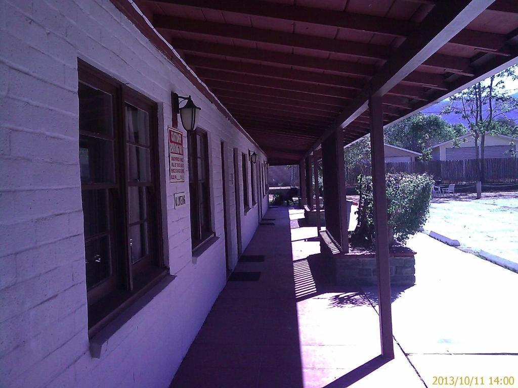 Ranch Motel 2*
